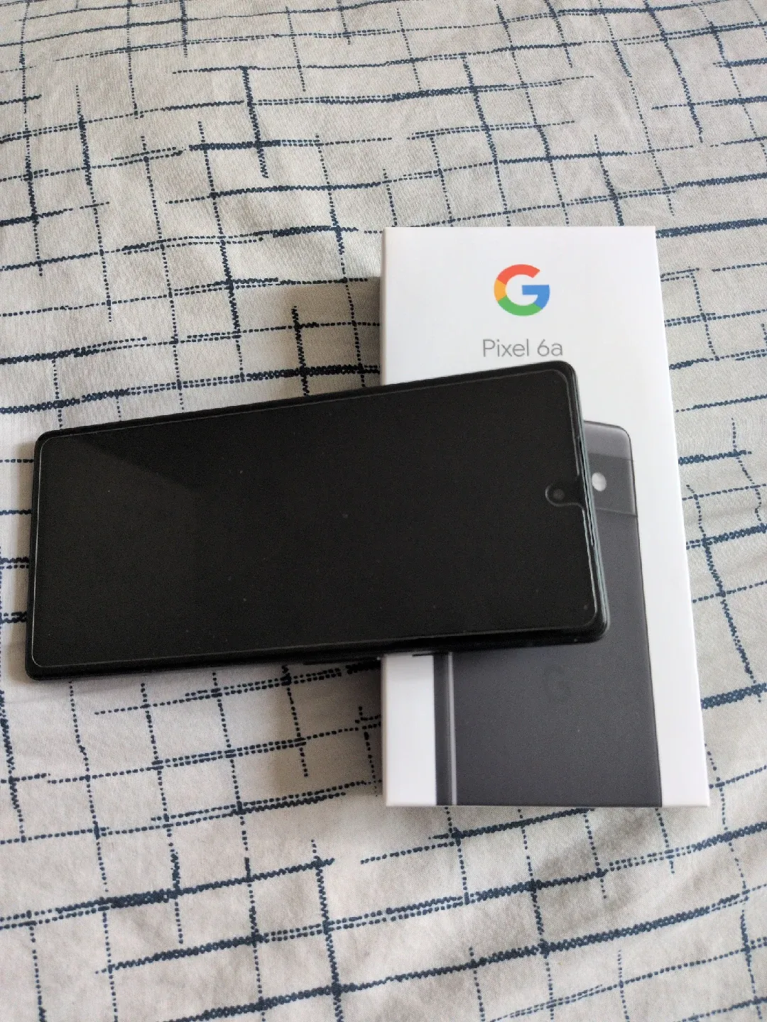 Google Pixel 6a - Charcoal - Box Included image indicator(4)