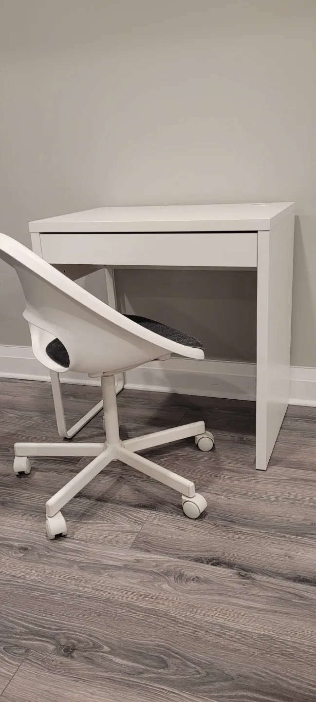 IKEA MICKE White Desk with Chair