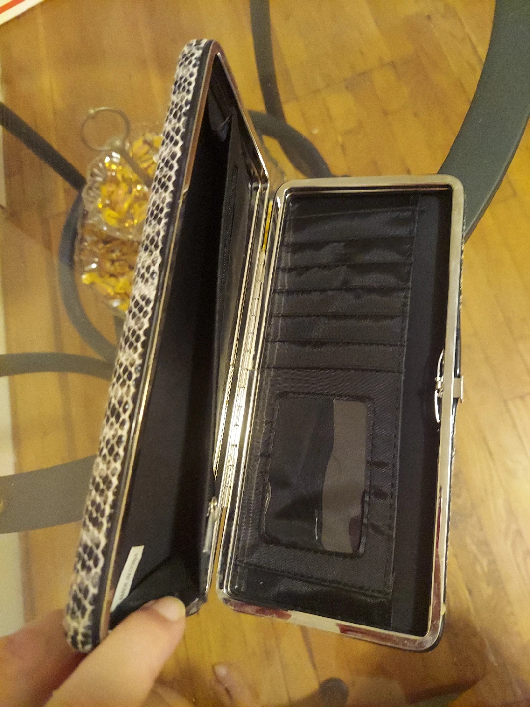 NEW **NEW YORK ** SNAKE WALLET ** - photo 2