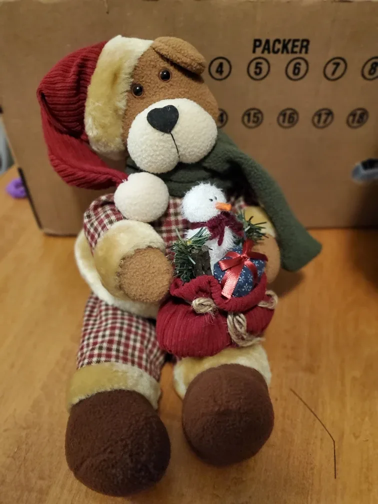 Holiday Shelf Sitter Bear Decor - New in Box! image indicator(4)