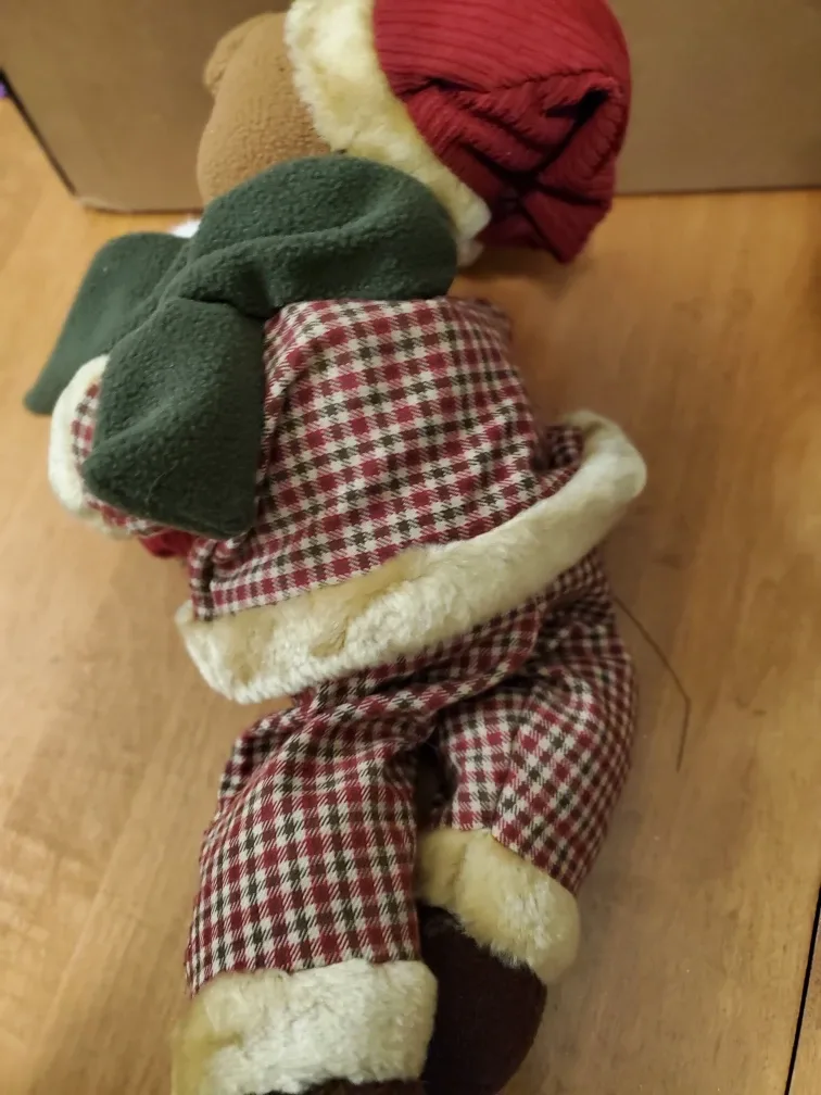 Holiday Shelf Sitter Bear Decor - New in Box! image indicator(7)