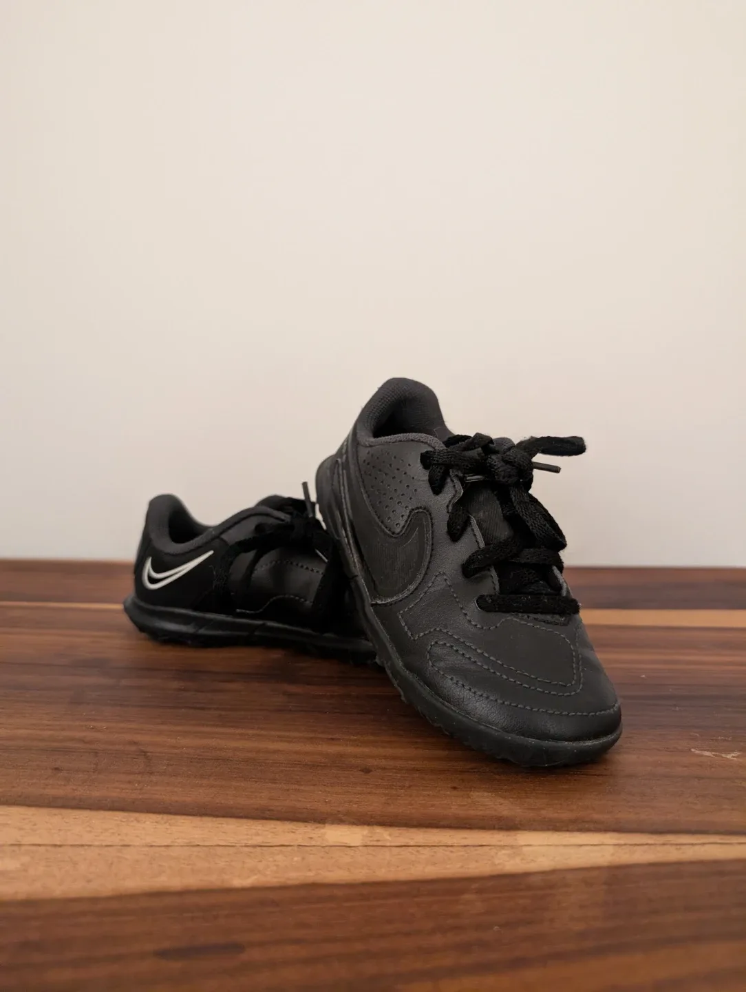 Nike Tiempo Soccer Shoes - Size 11C