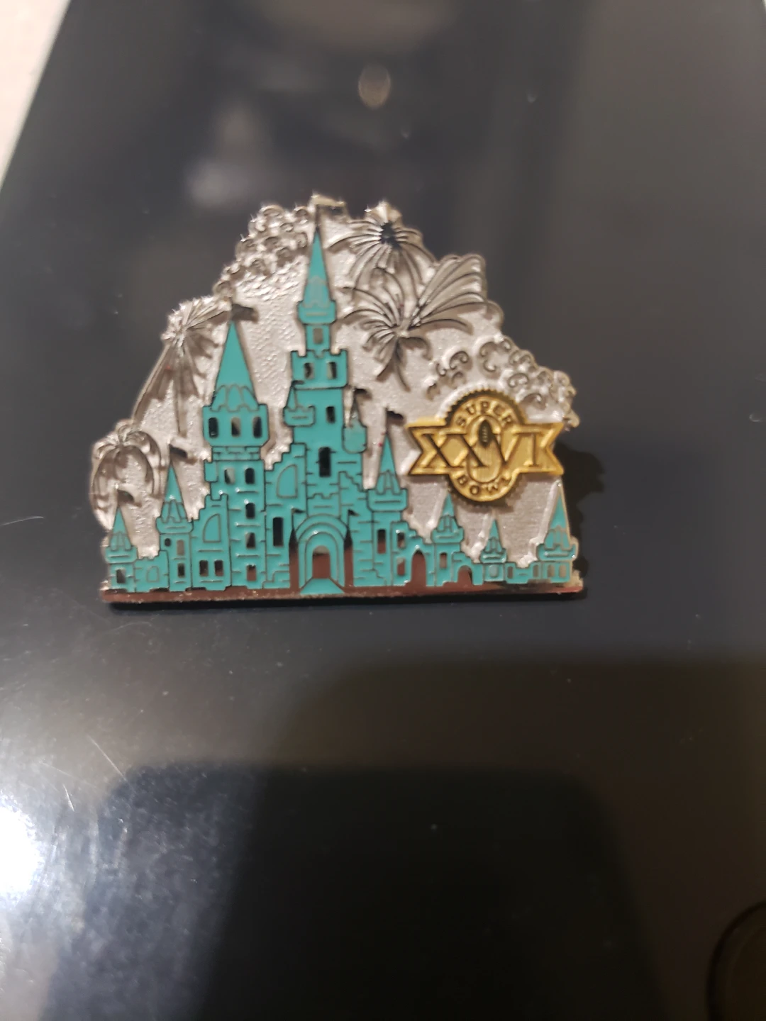 Disney Super Bowl XXXIV Media Pin