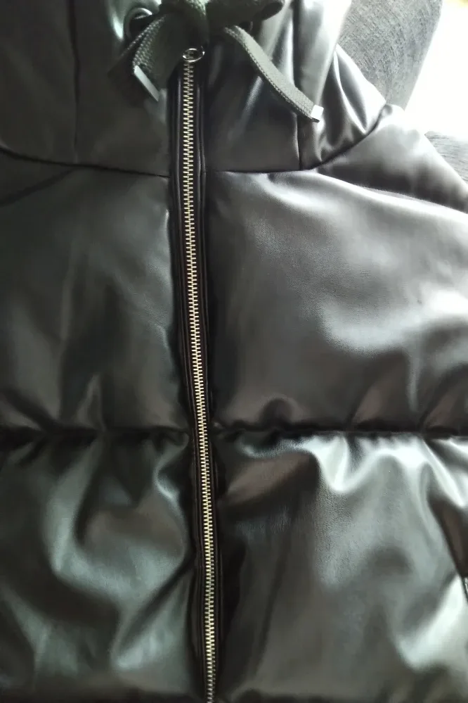 SWS Lux Puffer - Black, Size fits S-M image indicator(5)