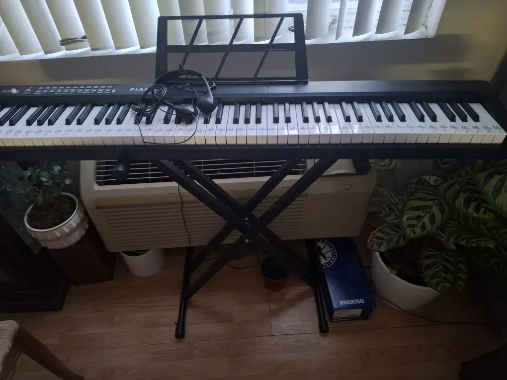 PIANO Digital Keyboard