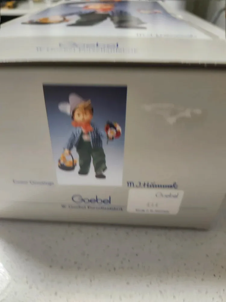 HUMMELl GOEBEL EASTER GREETINGS DOLL image indicator(5)