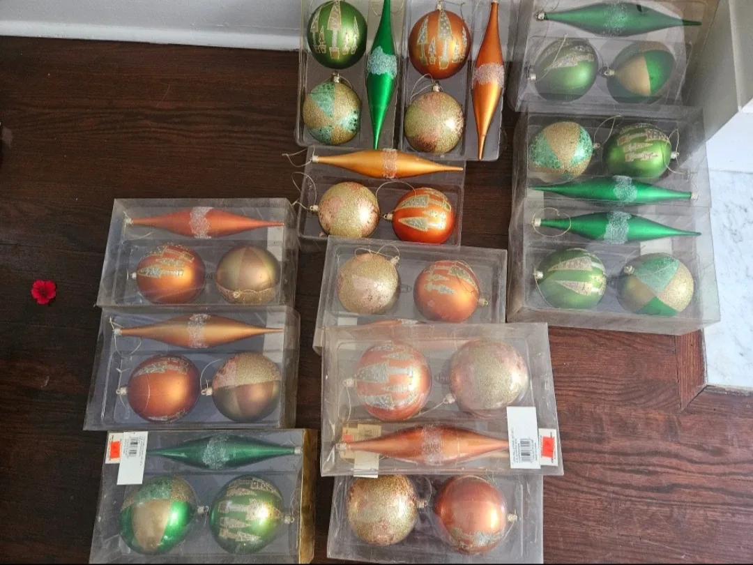 NEW Christmas Ornaments& flower&gift bags thumbnail