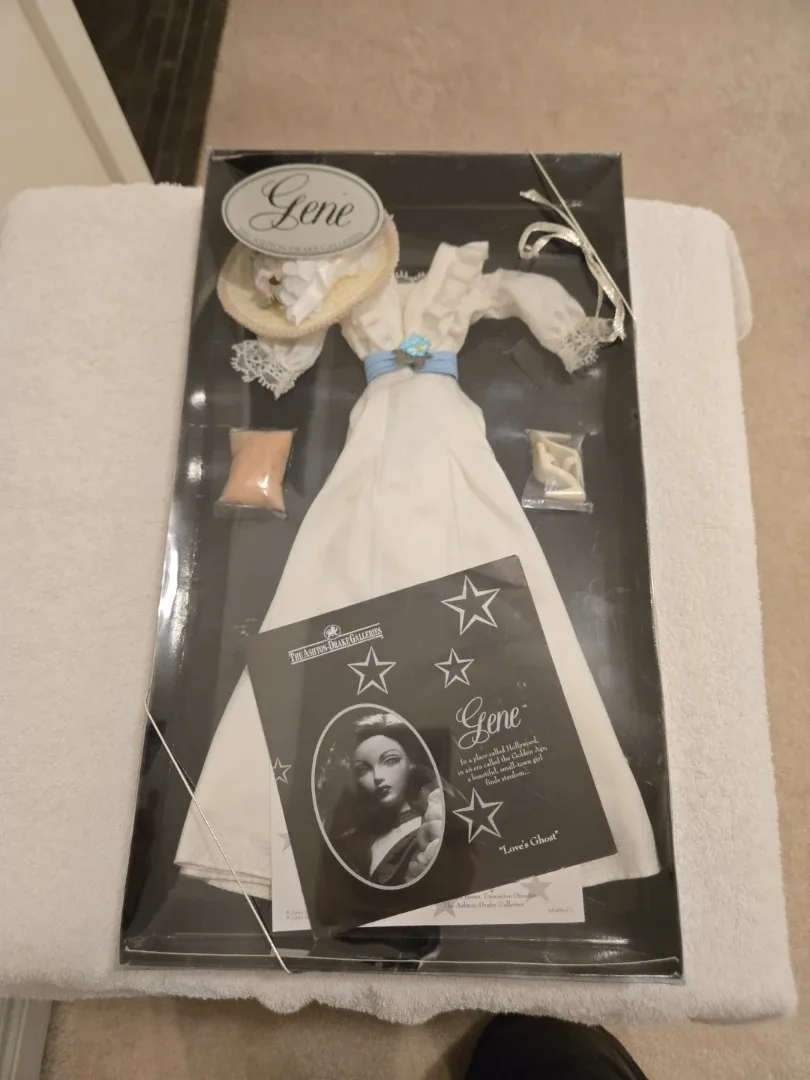 New Gene: The Ashton-Drake Galleries "Love's Ghost" Clothing