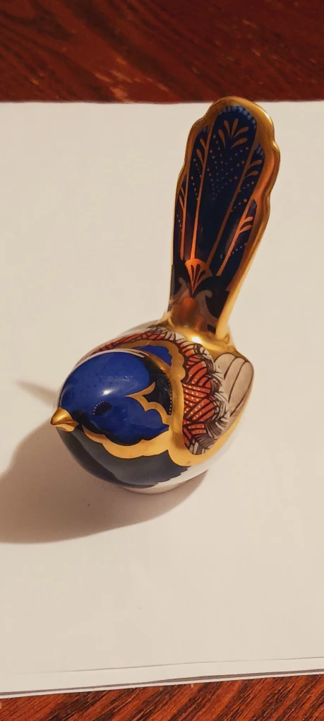 Royal Crown Derby 22K Gold English Porcelain Wren Paperweight