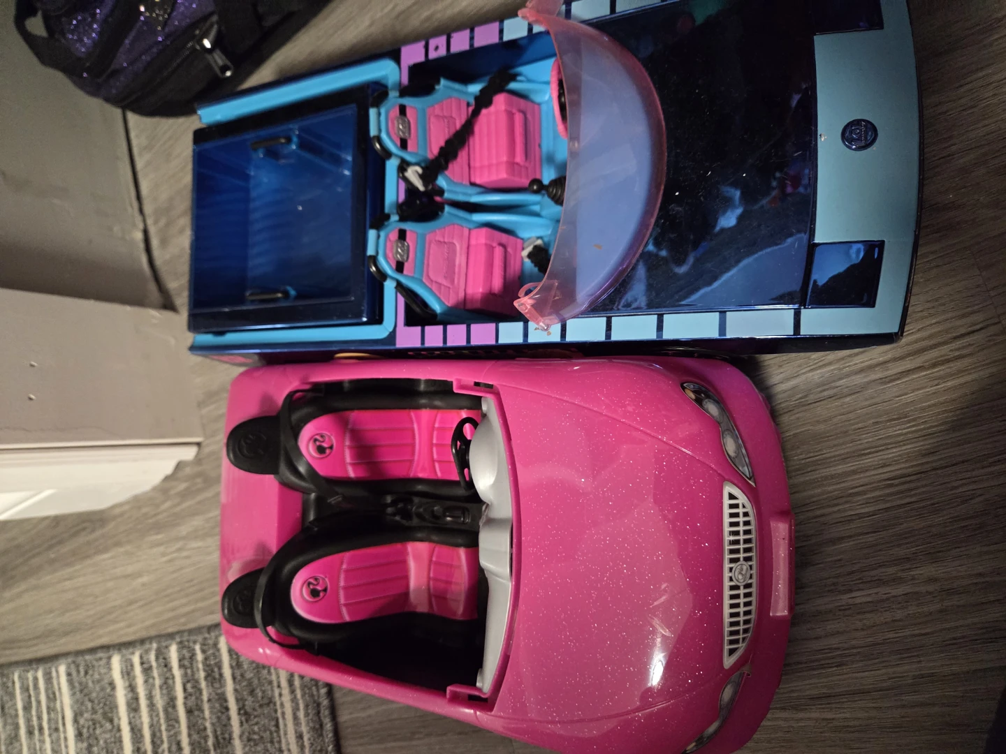 LOL car