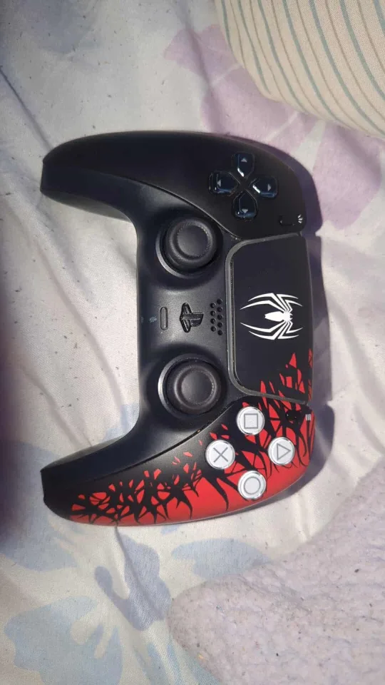 PlayStation 5 (PS5) Spider-Man Edition image indicator(3)