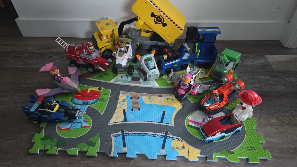 Paw Patrol Vehicles & Play Mat
