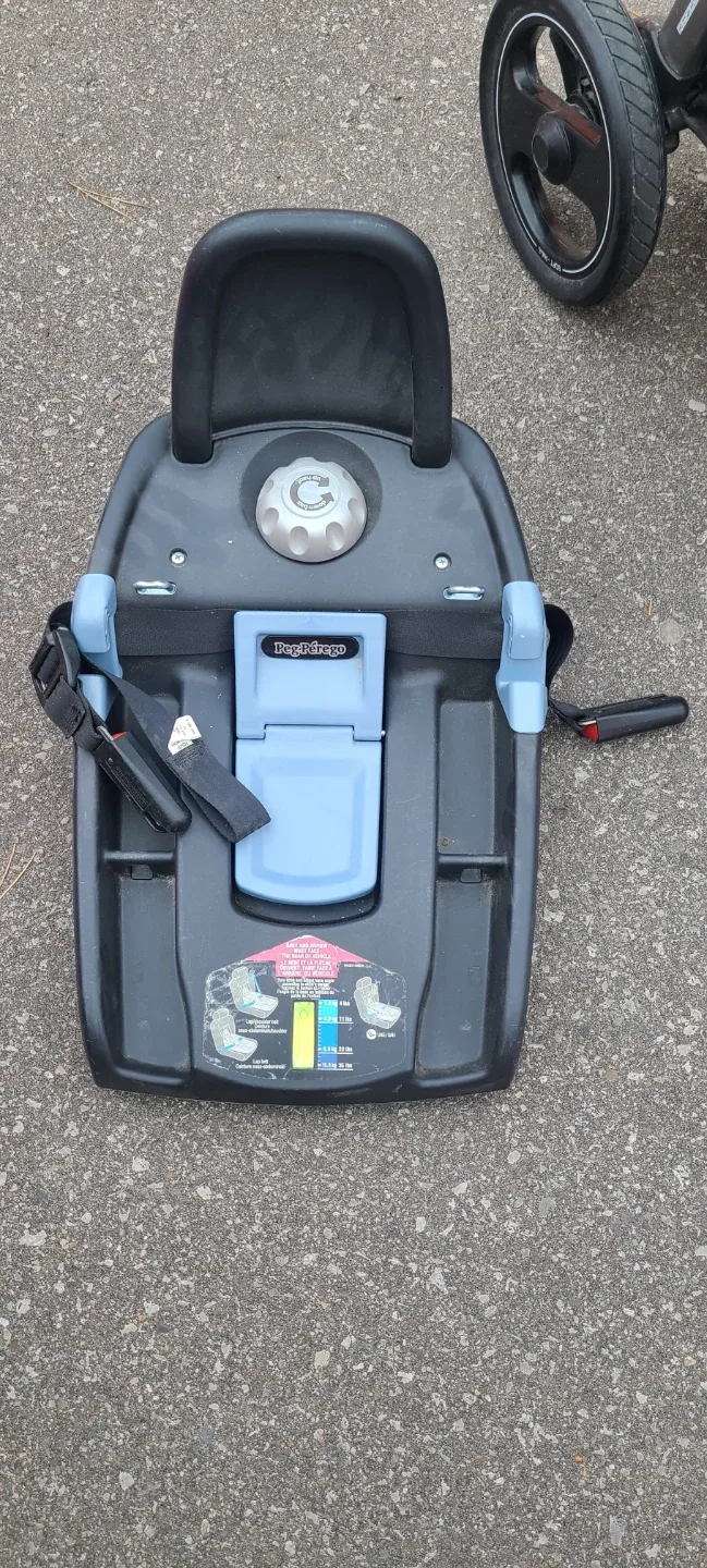 Peg Perego Viaggio Car Seat & Stroller 🥕 image indicator(2)