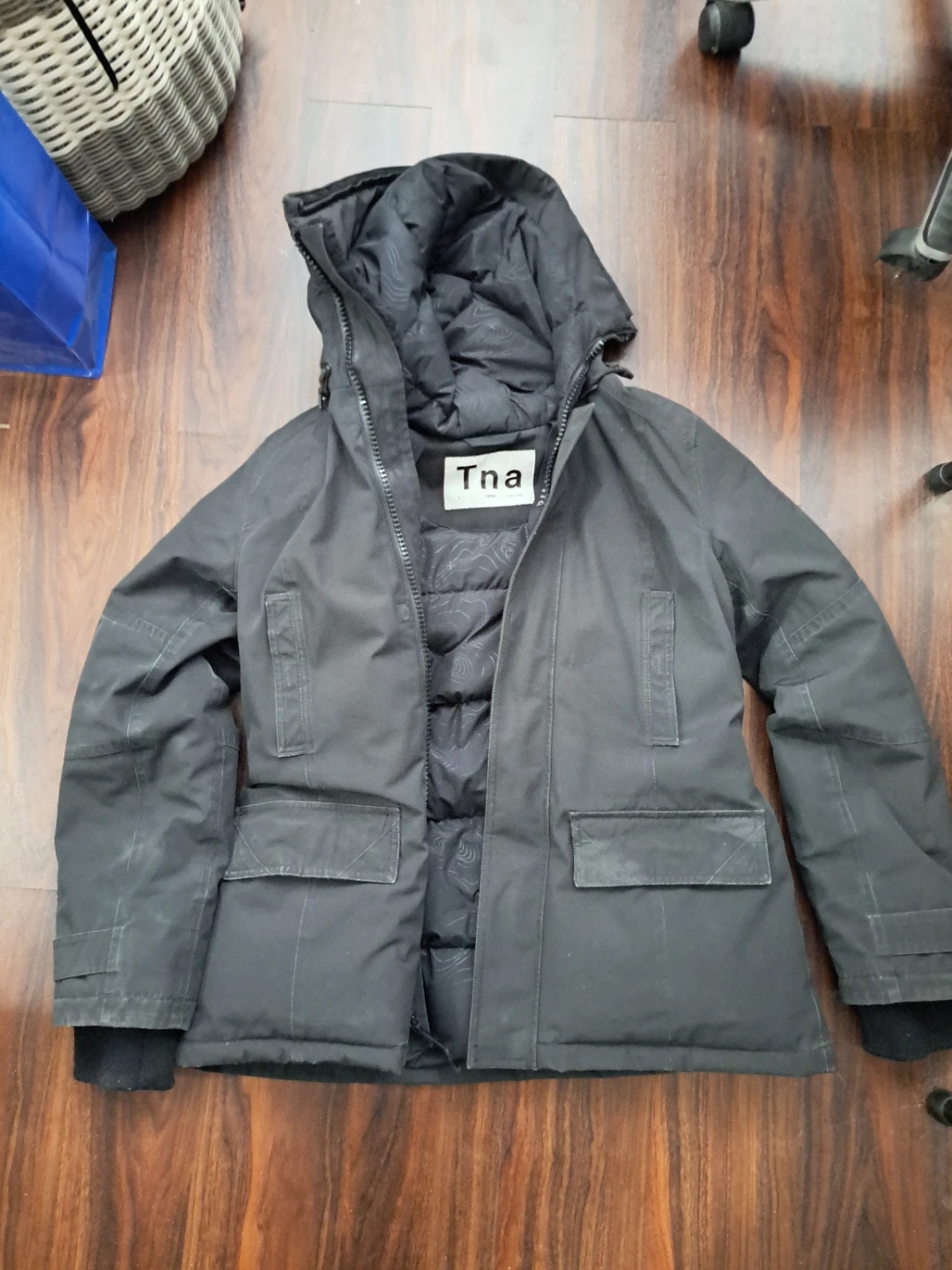 Aritzia TNA Bancroft Parka Womens (Large)