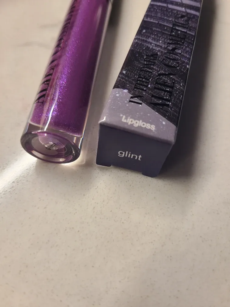 New Unearthly Cosmetics Devour Satin Liquid Lipstick/Gloss image indicator(8)