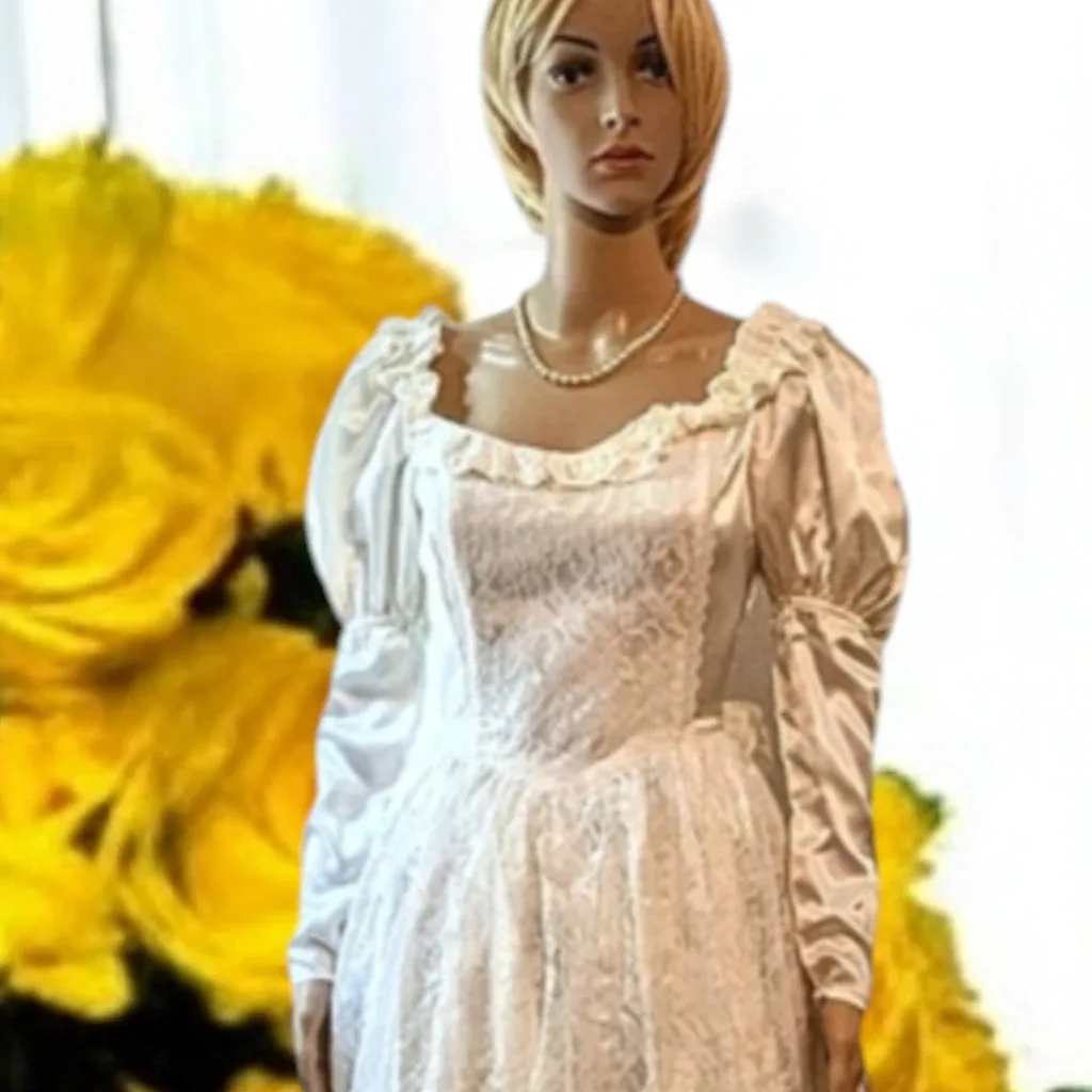 Vintage 70s 2/4 Boho Prairie Wedding Laura Ashley Dress image indicator(3)