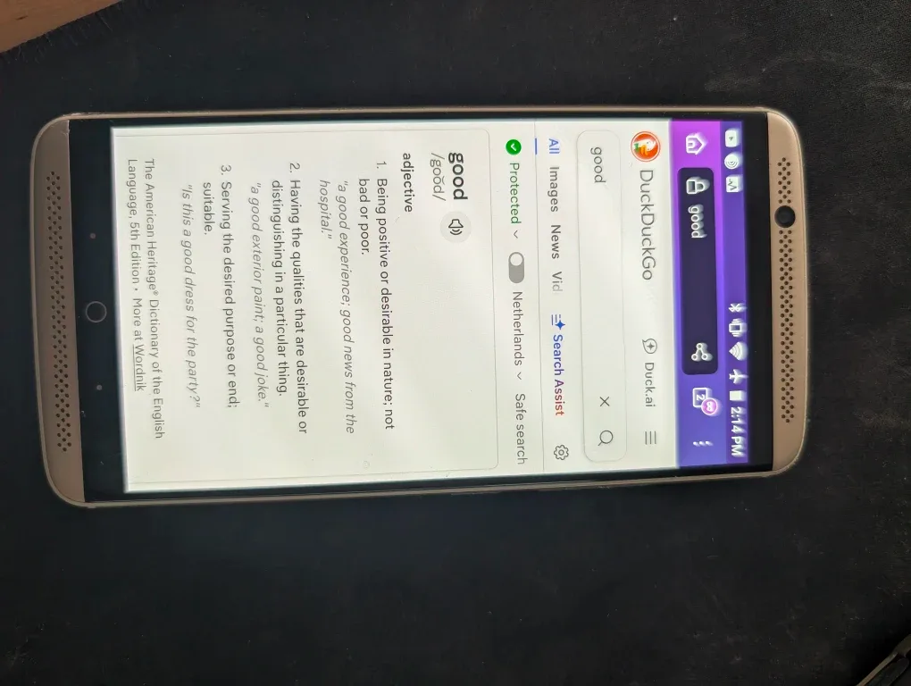 ZTE Axon Phone image indicator(2)