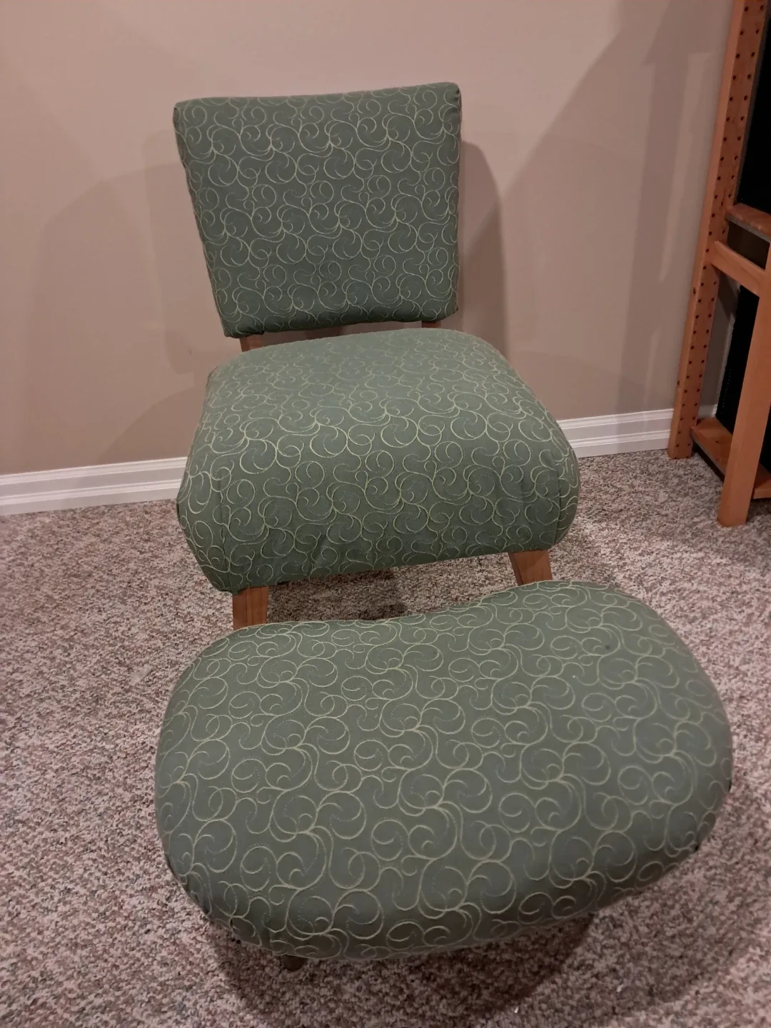 Green Vintage Bedroom Chair image indicator(2)
