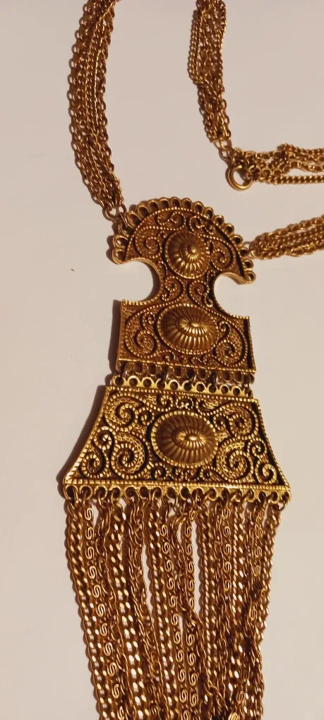 Vendome Vintage Gold Filigree Ornate Multi Chain Necklace image indicator(5)