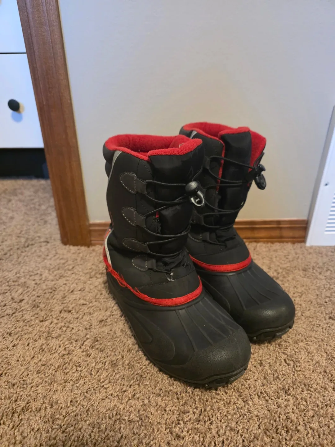 Ripzone Black & Red Winter Boots