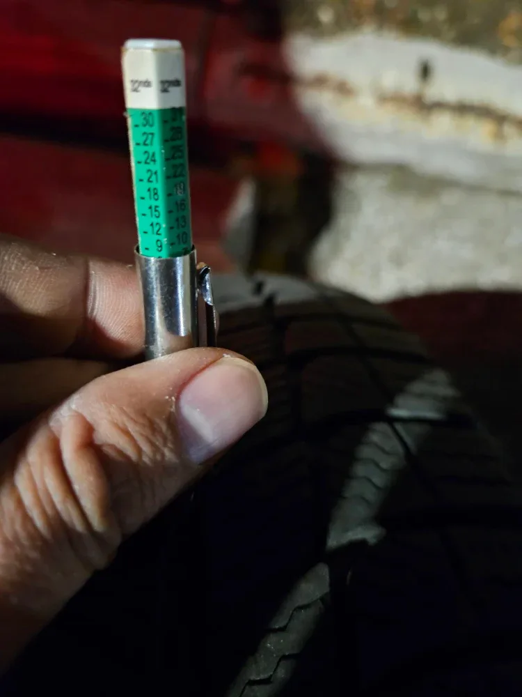 LIKE NEW Michelin X-Ice winter tires and rims. Honda Civic image indicator(5)