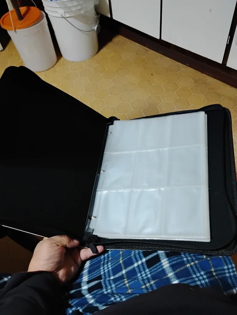 TCGAMES Trading Card Binder - 720 Pockets image indicator(2)