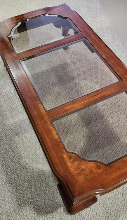 Vintage Queen Anne style coffee table image indicator(5)