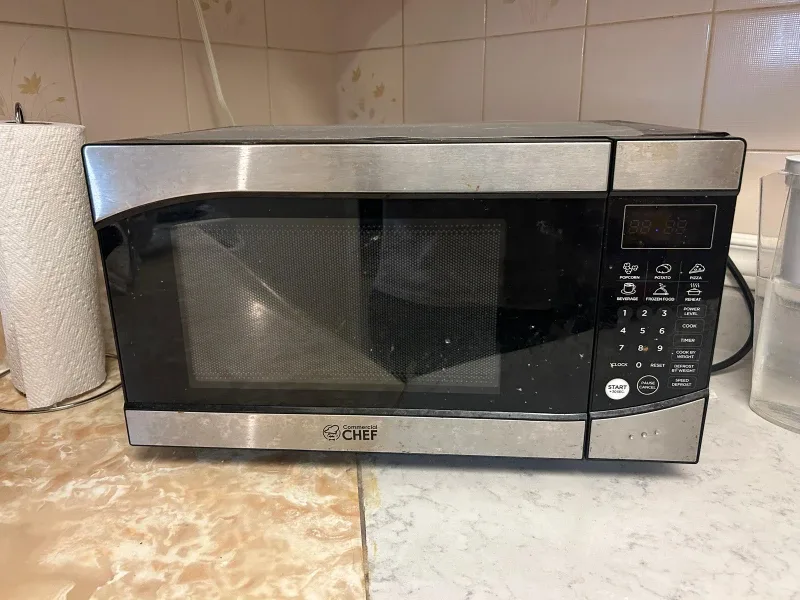 "Chef" brand microwave