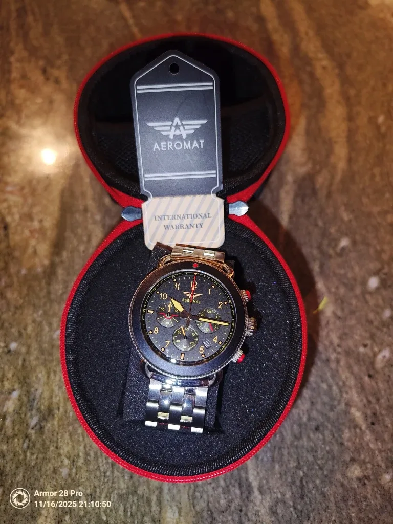 Aeromat Watch with International Warranty image indicator(2)