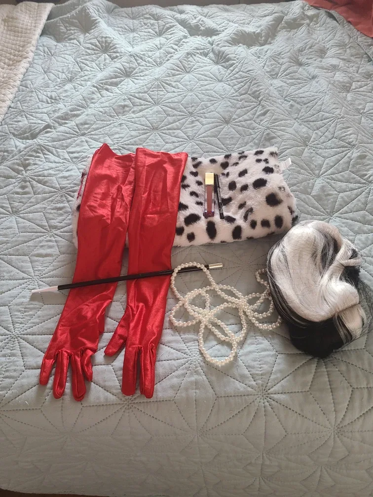 Cruella Deville Costume Set