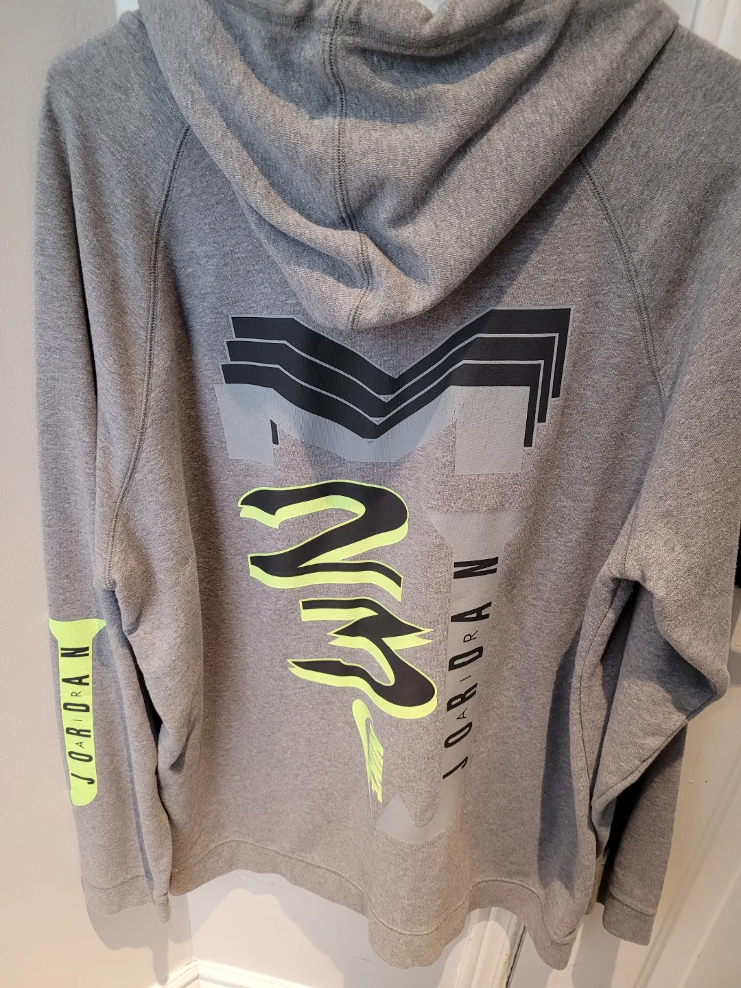 Michael Jordan 23 Men's Grey Hoodie xxl image indicator(2)