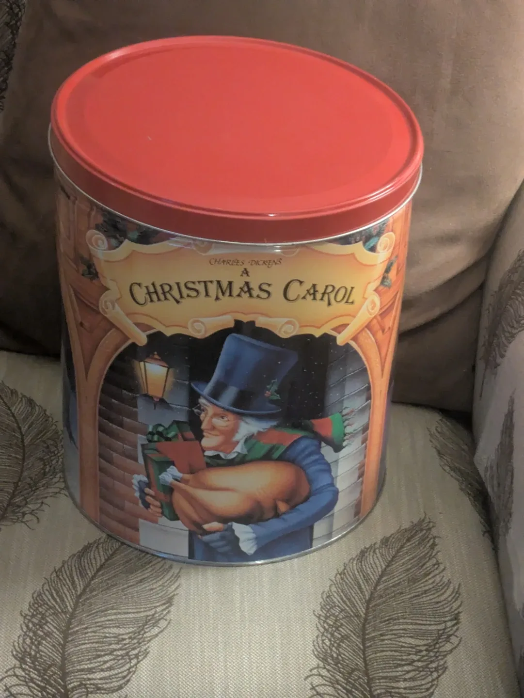 Charles Dickens A Christmas Carol Tin image indicator(2)