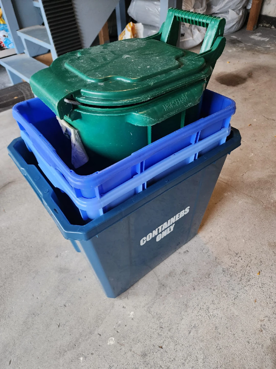 Blue Recycling and green organic Bin - photo 2