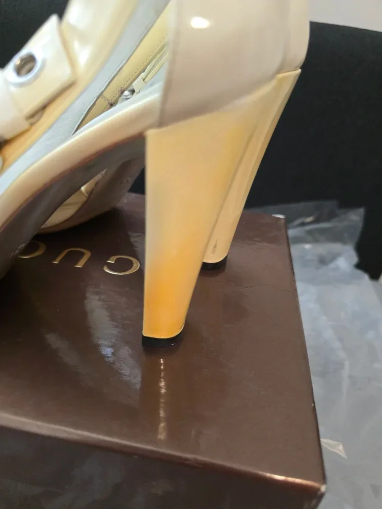 VINTAGE Gucci Heels Size 9 Beige ( AS IS ) image indicator(7)