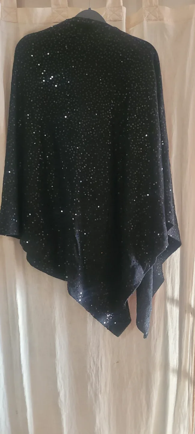Joan Rivers Black Sequin Shawl image indicator(2)