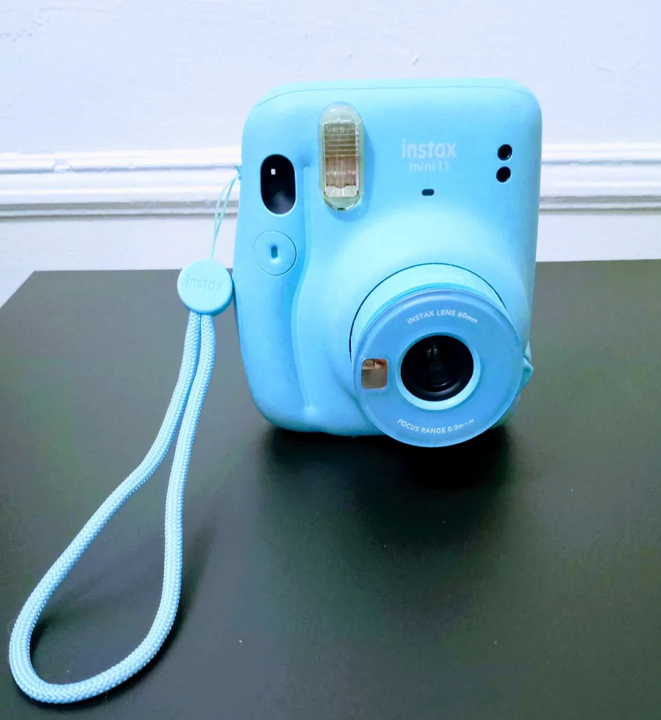 Fujifilm Instax Mini 11 Camera. image indicator(2)