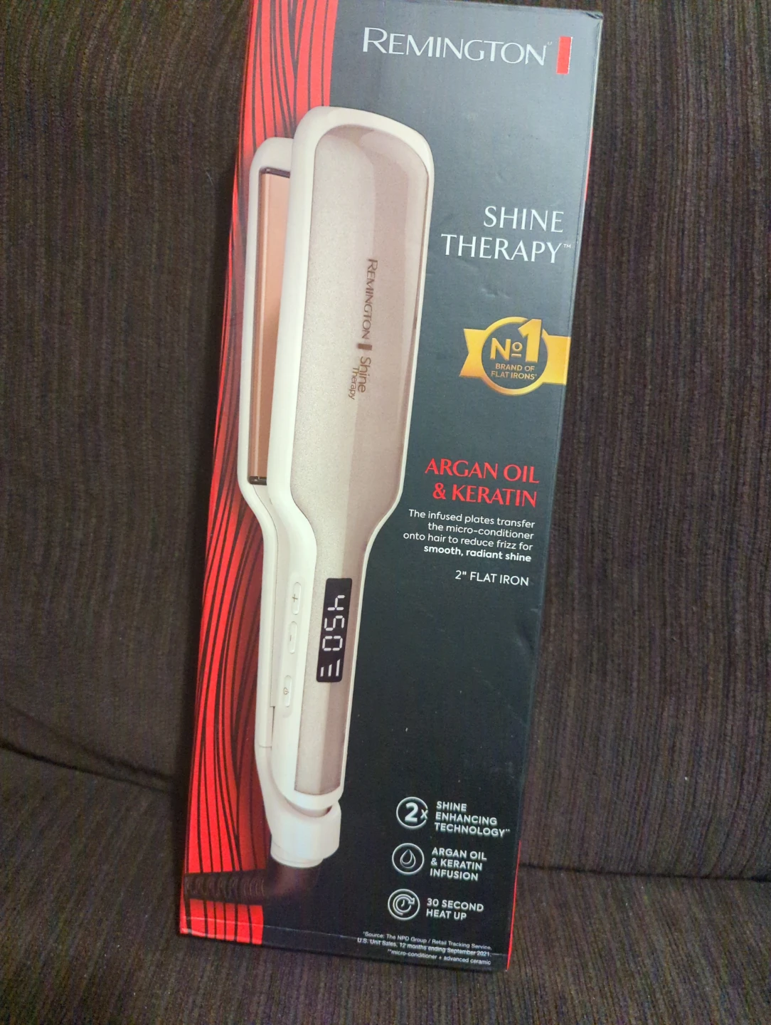 Remington Shine Therapy 2" Flat Iron - New in Box!