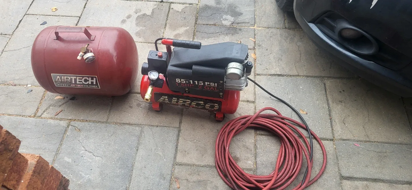 Airtech Air Compressor - 2 Gallon image indicator(6)