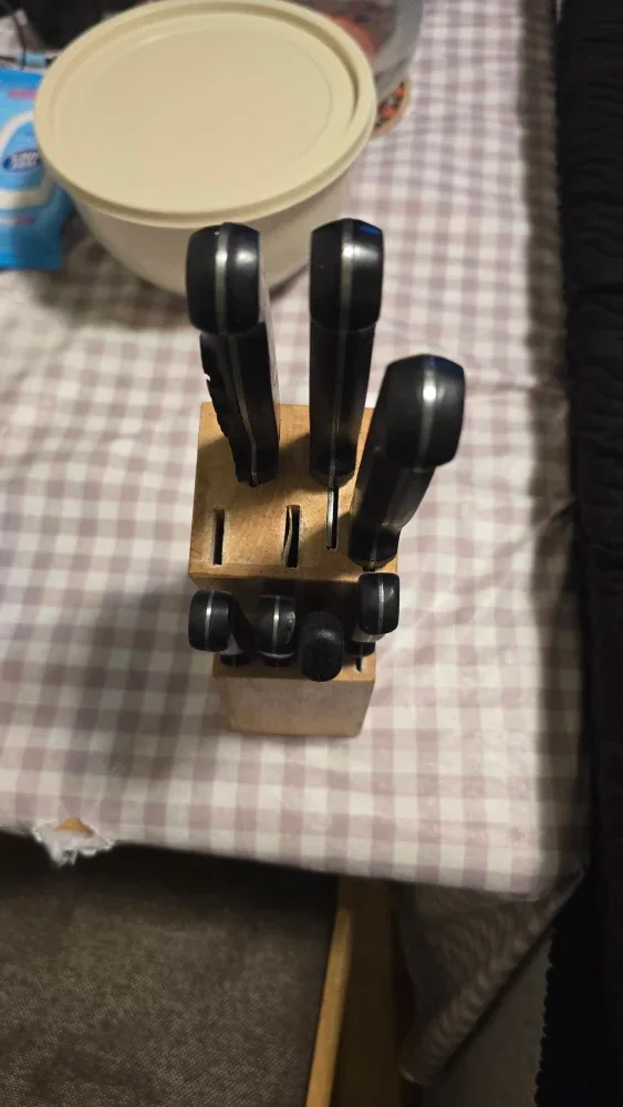 Knife Set with Wooden Block image indicator(4)