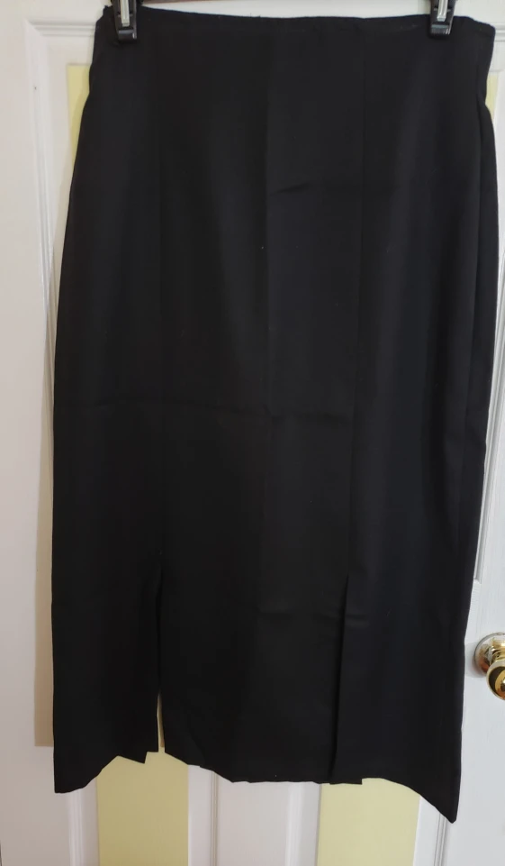 wool Black Pencil Skirt with Slits size 14 light worn - photo 4