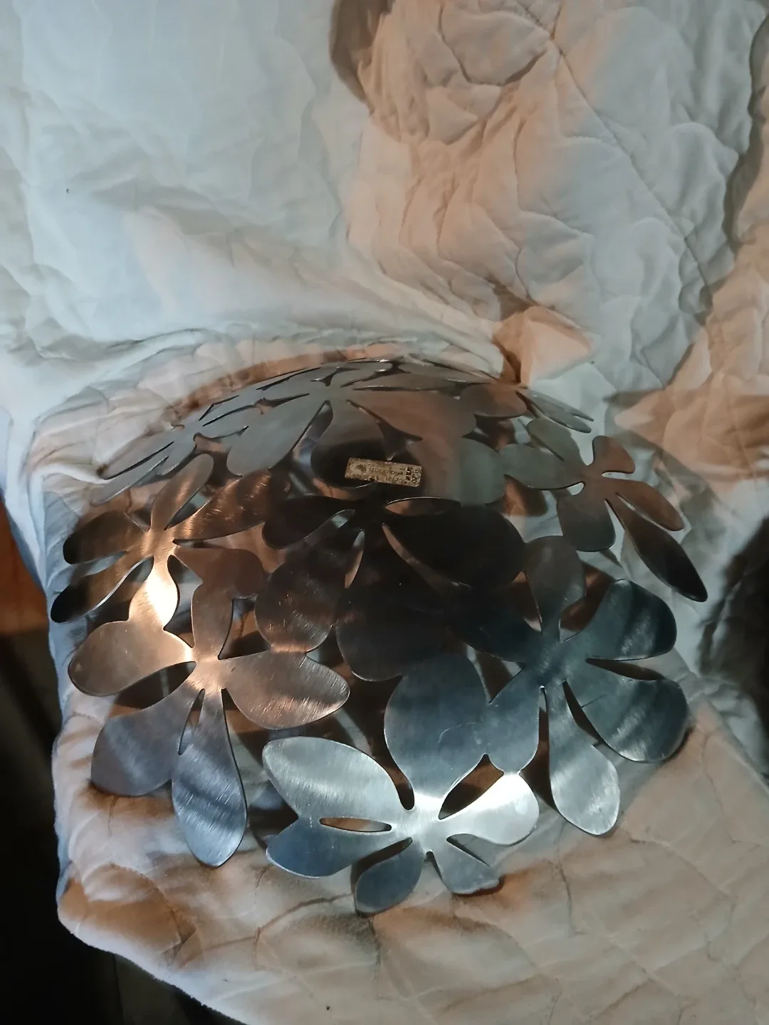 Silver Metal Flower Bowl image indicator(2)