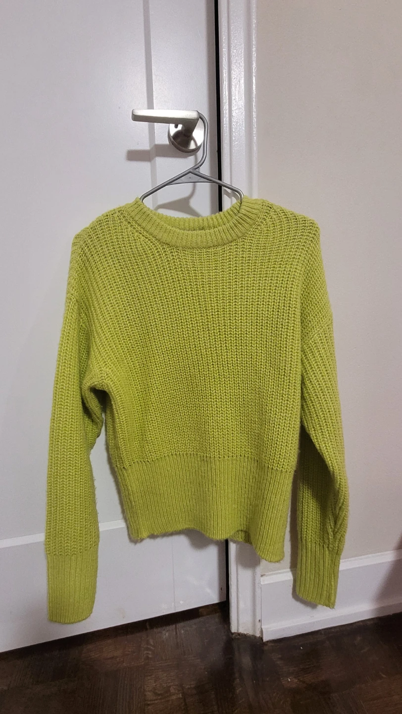 Suzy Shier Green Knit Sweater - XS