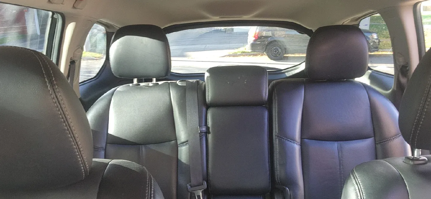 2014 Nissan Pathfinder SL image indicator(8)