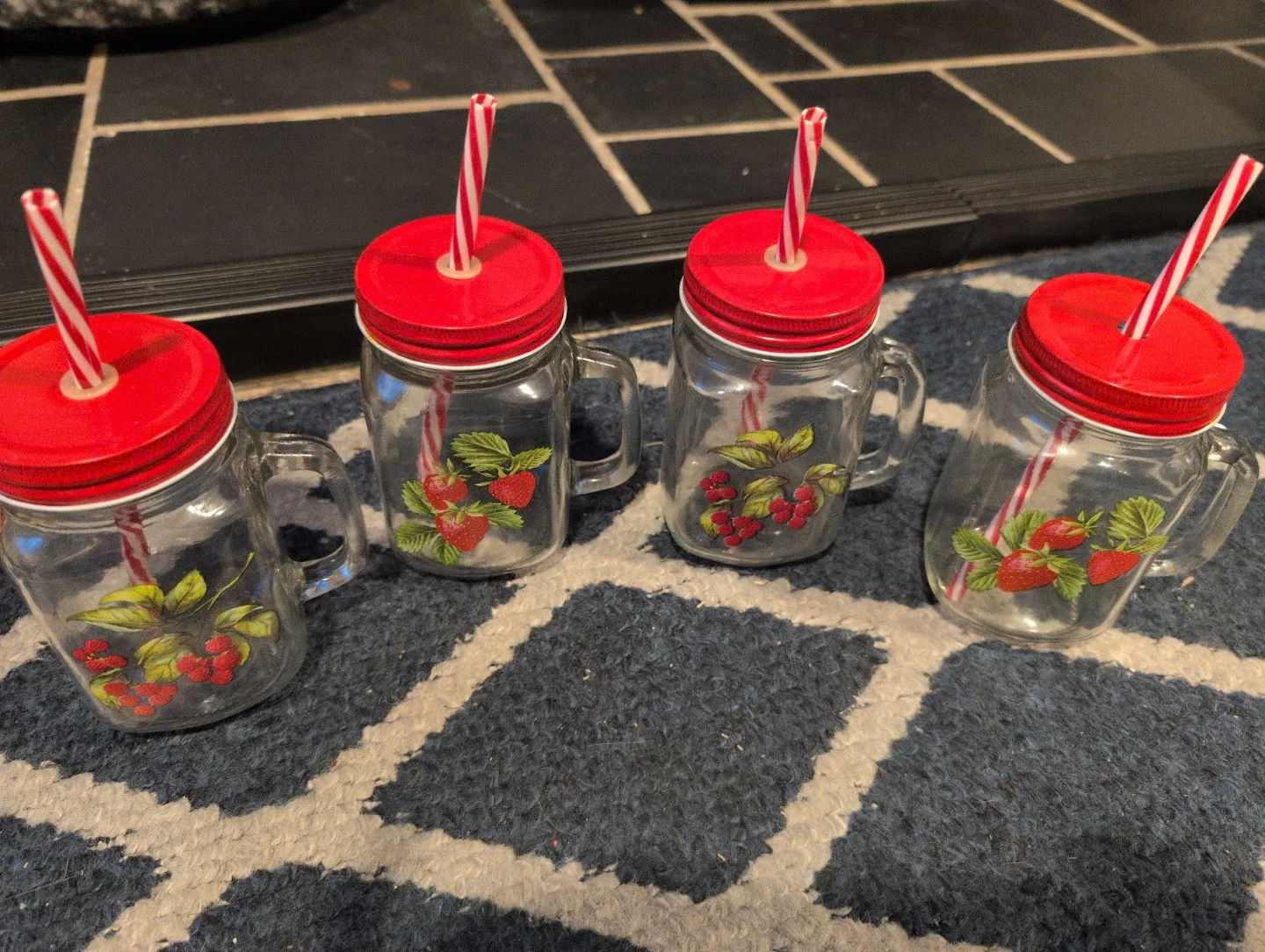 Mason Jar Drinking Glasses with Straws (Set of 4)