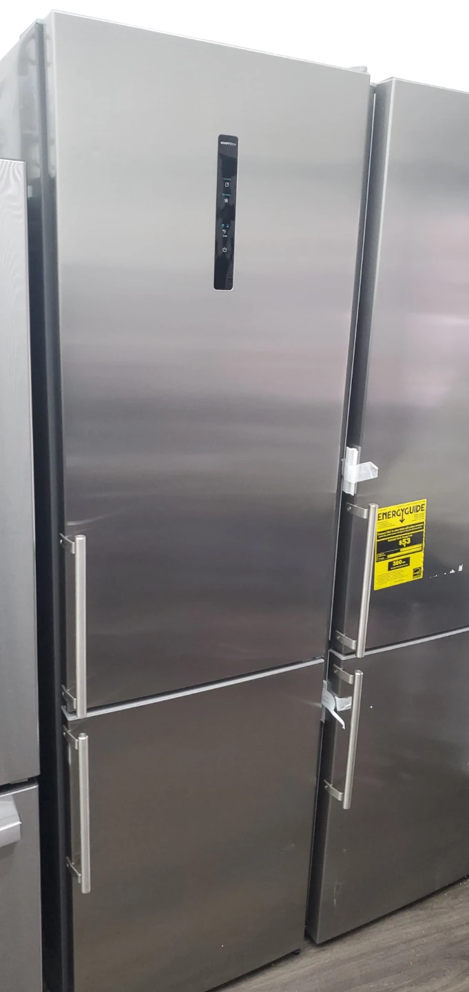 New summit 24in Stainless Steel Refrigerator