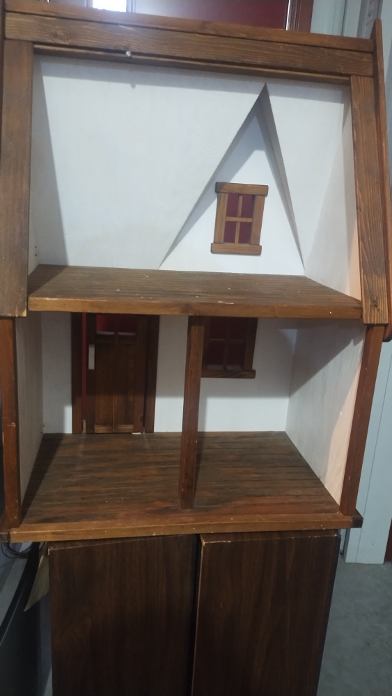 Handmade Wooden Dollhouse - photo 3