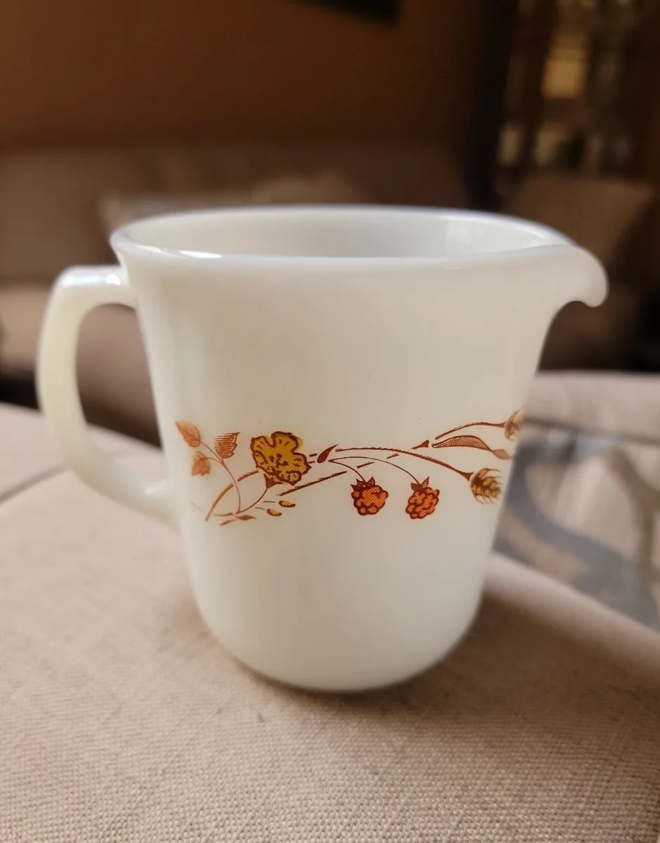 Vintage Pyrex Creamer