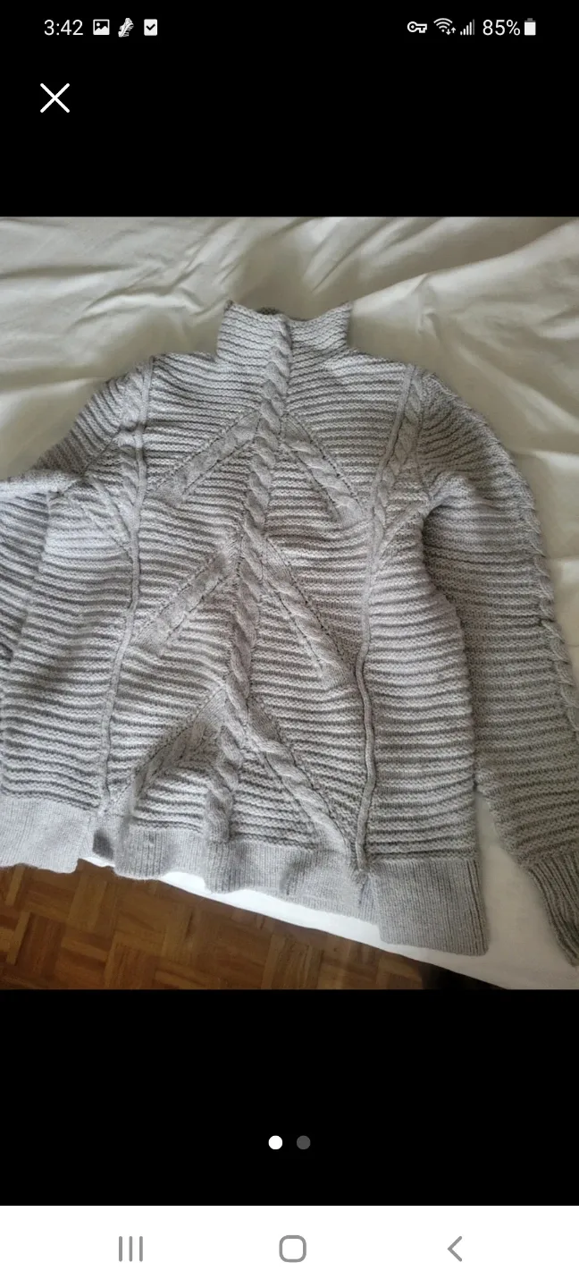 GAP Grey Knit Sweater - Size M thumbnail