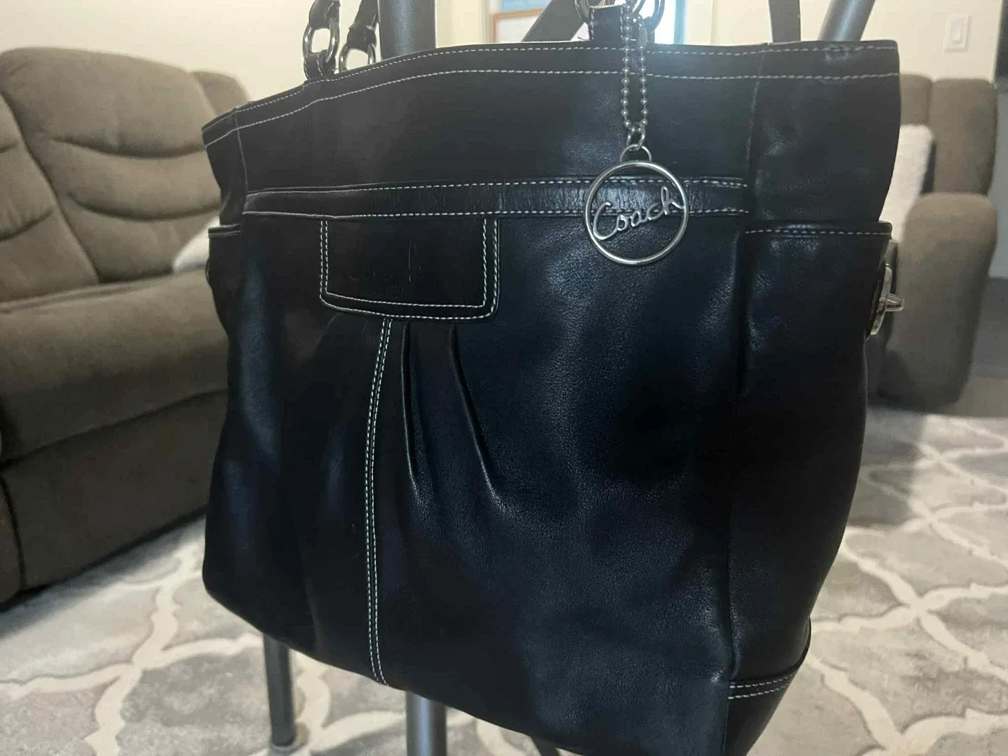 Coach Black Leather Tote Bag image indicator(4)