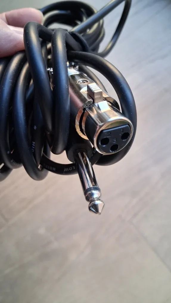 Female XLR to 1/4 Mono Microphone Cable image indicator(5)